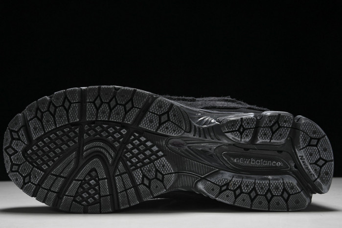 New Balance WL2002 M2002RDB