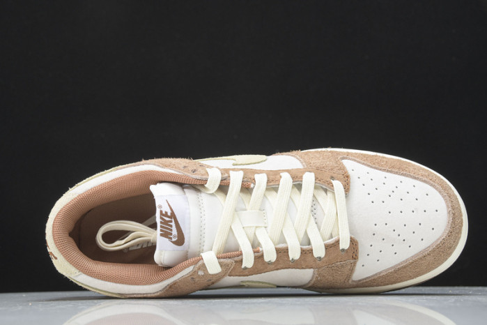 Nike Dunk Low ‘Medium Curry’ DD1390-100