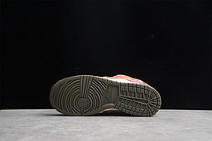 Social Status x Nk SB Dunk High Pro QS DJ1173-600