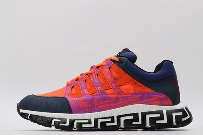 VER DESIGNER SNEAKERS