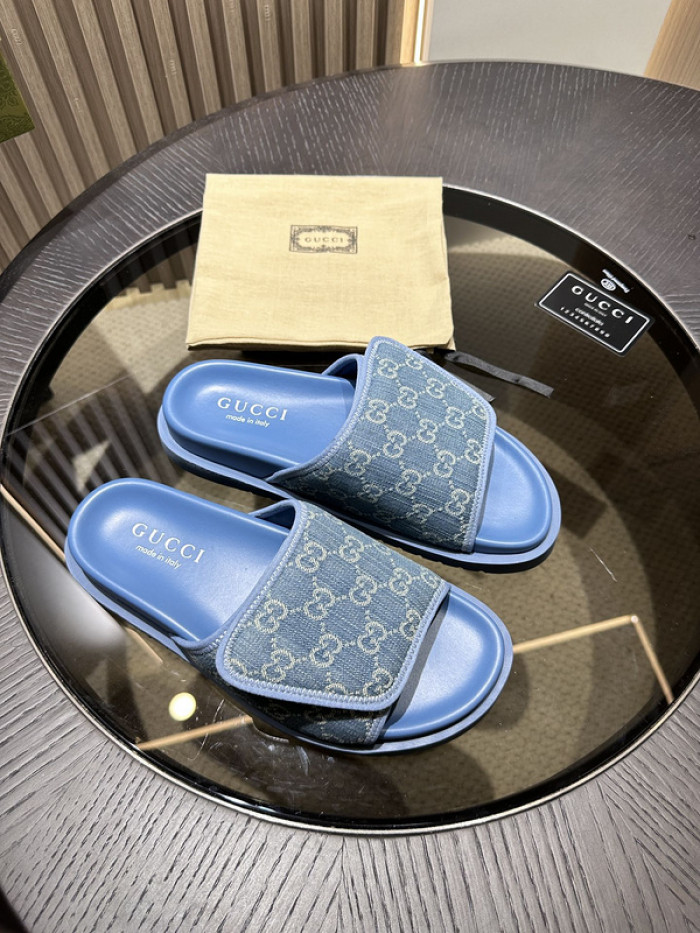 G DESIGNER SLIPPERS