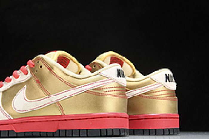 Dunk Low Pro SB 