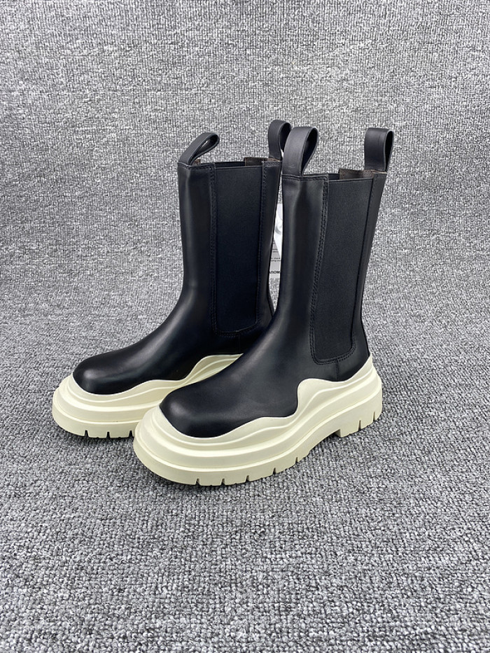 BOTTEGA VENETA SNEAKER