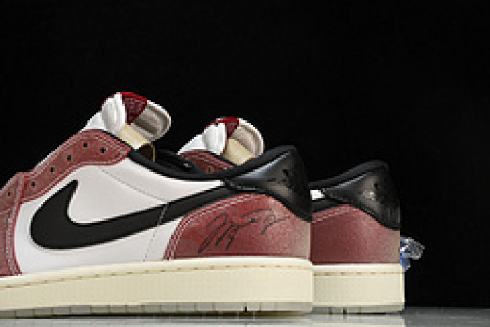 Trophy Room x Air Jordan 1 Low OG FN0432-017