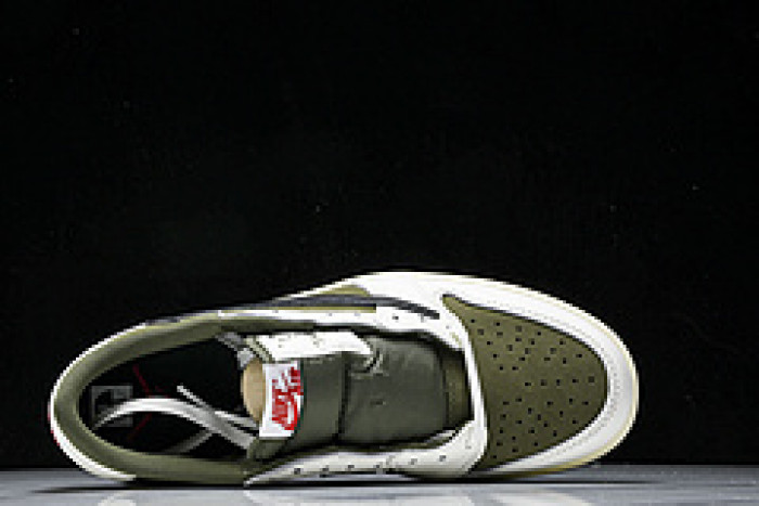 Travis Scott x Air Jordan 1 Low OG DM7866-200