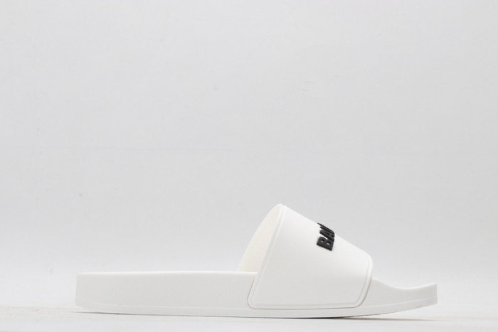 BLEN DESIGNER SLIPPERS