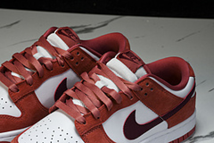 NIKE DUNK LOW VDAY FQ7056 100