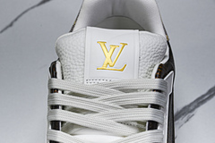 L&V SNEAKERS