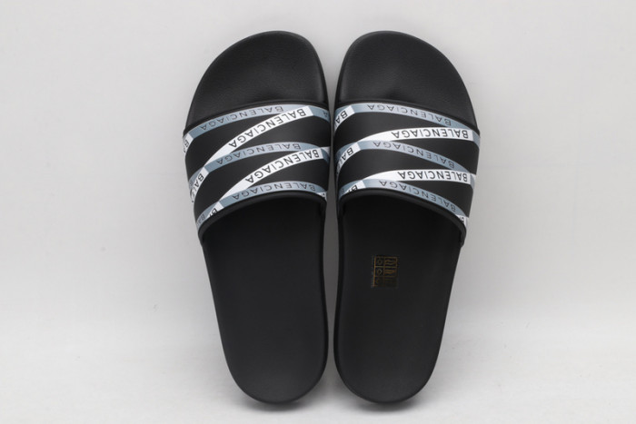 BLEN DESIGNER SLIPPERS
