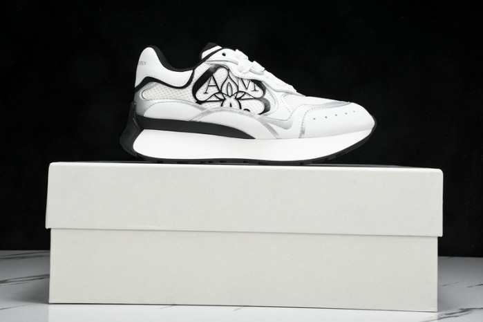 Alexander McQueen sneaker