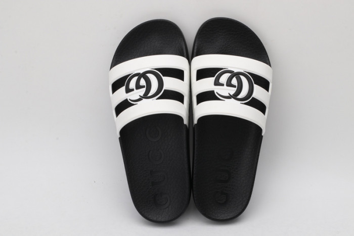G DESIGNER SLIPPERS