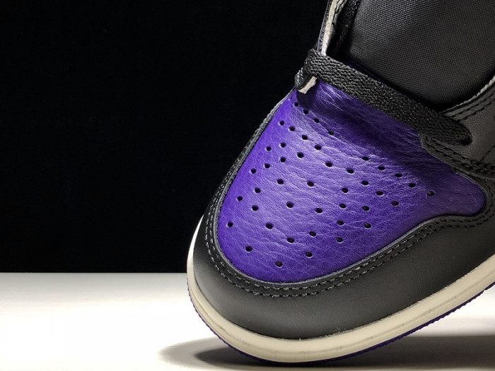 AIR JORDAN 1 RETRO HIGH OG "COURT PURPLE" 555088-501