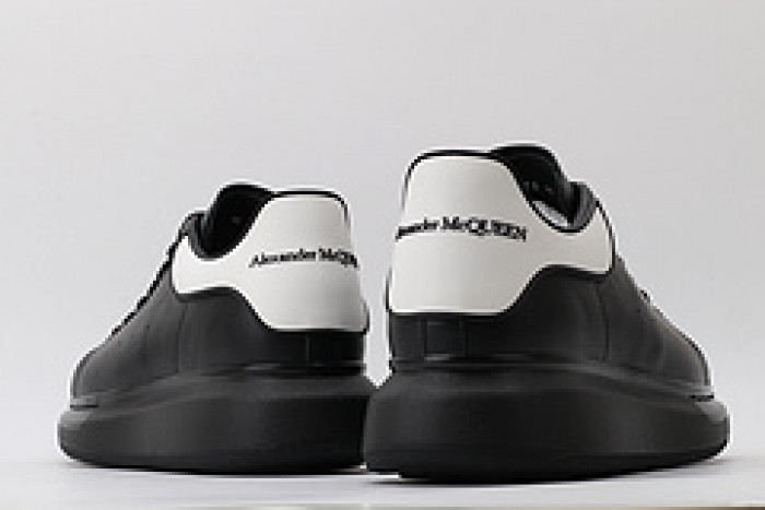 Alexander McQueen sneaker