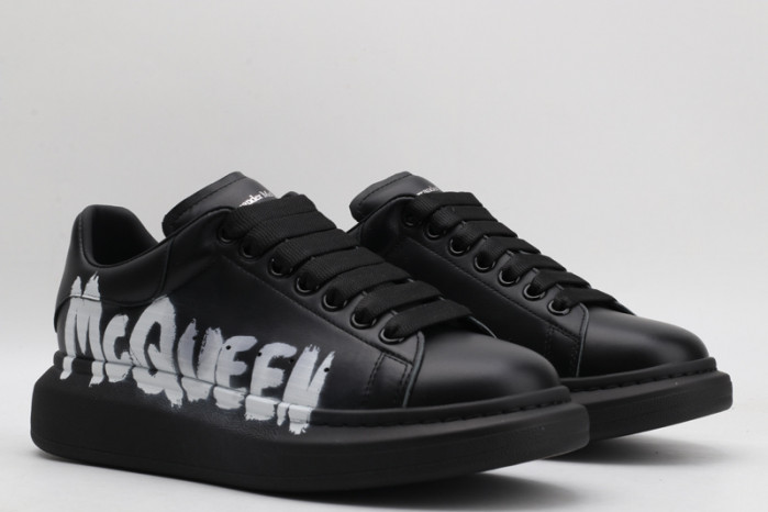 Alexander McQueen sneaker