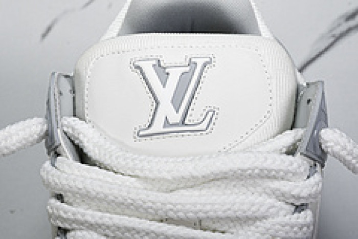 L&V SNEAKERS