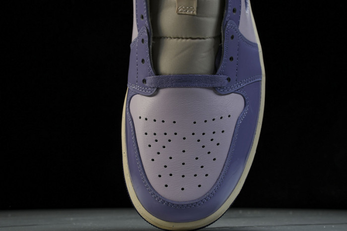 Air Jordan 1 Mid "Sky Purple" DZ3745-500
