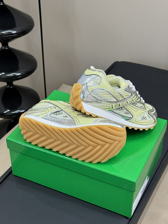 Bo*te*ga ve*ne*ta sneaker