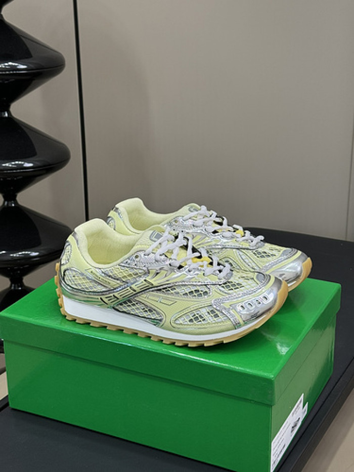 Bo*te*ga ve*ne*ta sneaker