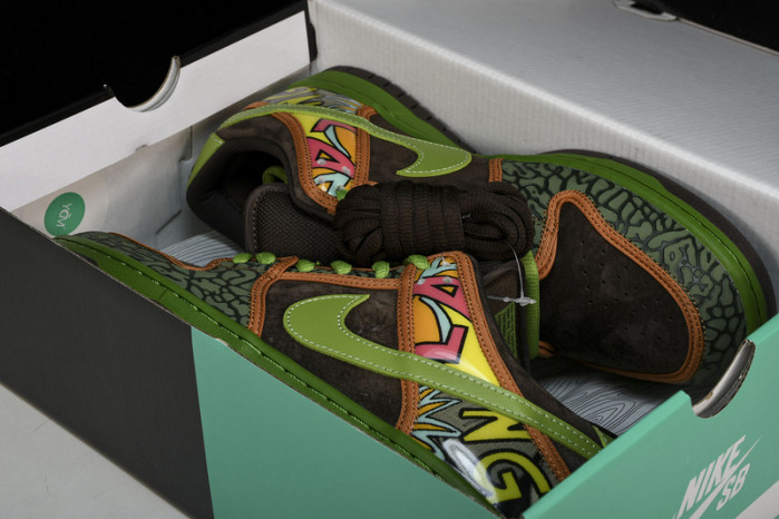 NK Dunk SB Low De La Soul 789841-332