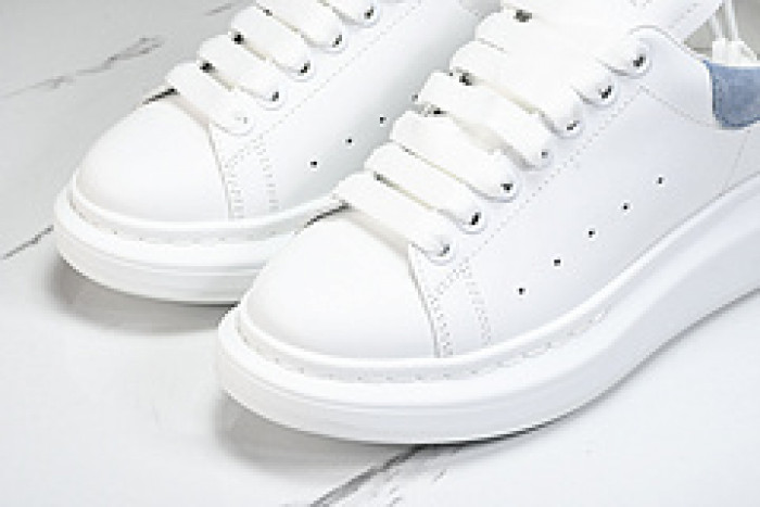 Alexander McQueen sneaker