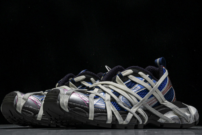 BLEN Phantom Sneaker 778698 W3XLL 0525