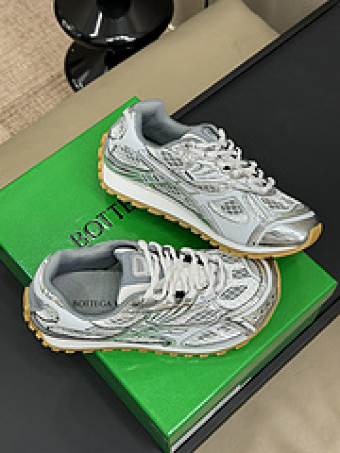 Bo*te*ga ve*ne*ta sneaker