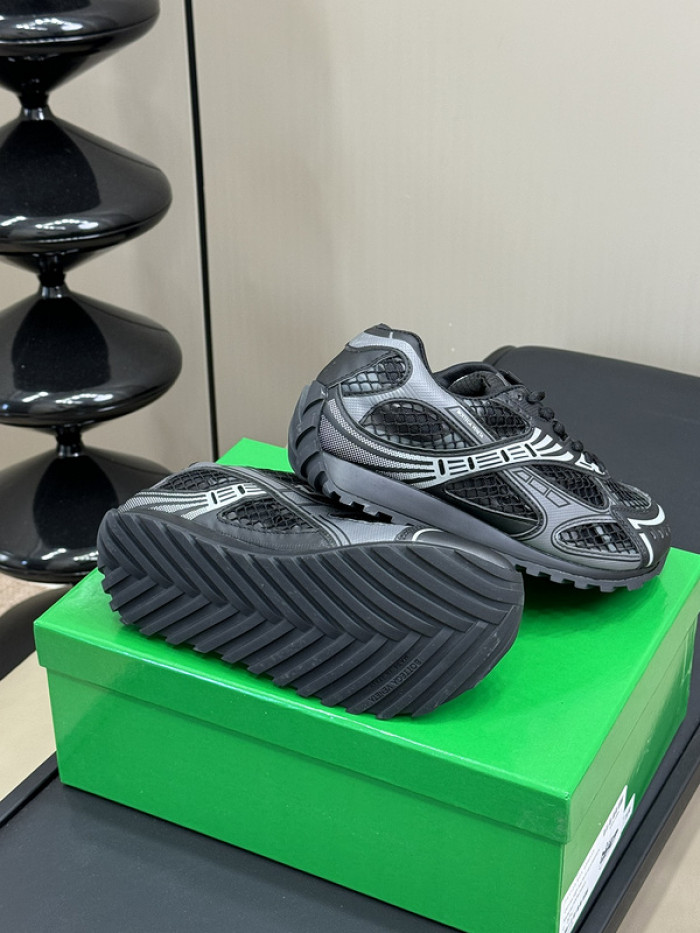 BOTTEGA VENETA SNEAKER