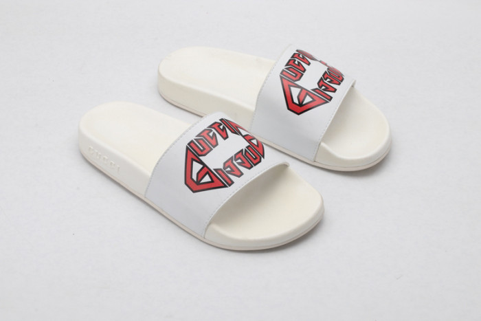 G DESIGNER SLIPPERS