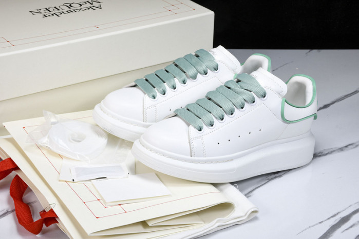 Alexander McQueen sneaker