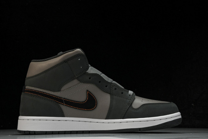 Air Jordan 1 Mid FQ8338-017