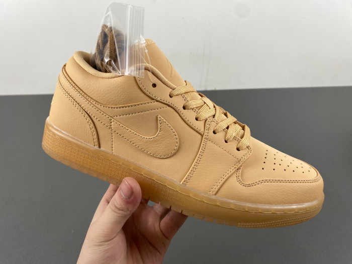 Air Jordan 1 Low SE “Pale Vanilla/Sand” FZ3972-294