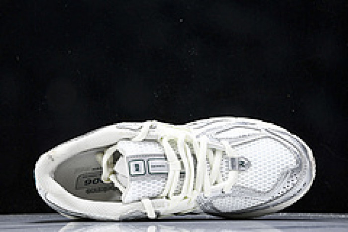 New Balance M1906REE