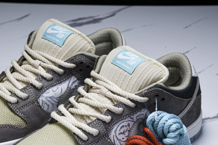 Nike SB Dunk Low “Big Money Savings” FZ3129-200