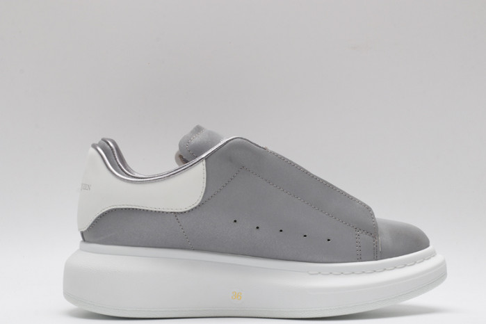 Alexander McQueen sneaker