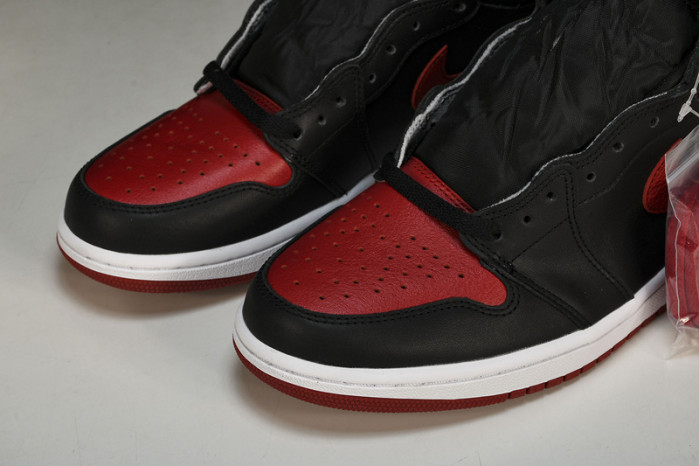 AIR JORDAN 1 RETRO HIGH OG 555088-001