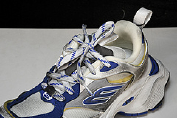 BLEN CARGO W2MV1 5898