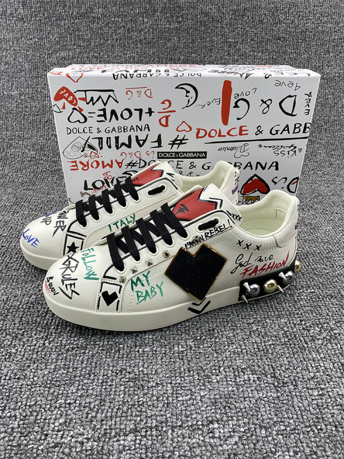 DG sneaker