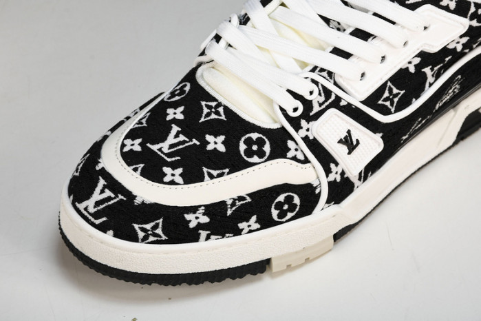 L&V SNEAKERS