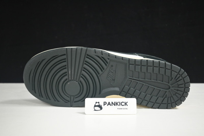 Nike Dunk Low Vintage Green (W) - DQ8580-100