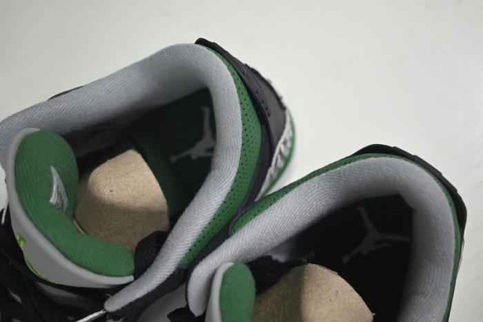 AIR JORDAN 3 RETRO ‘PINE GREEN’ CT8532-030