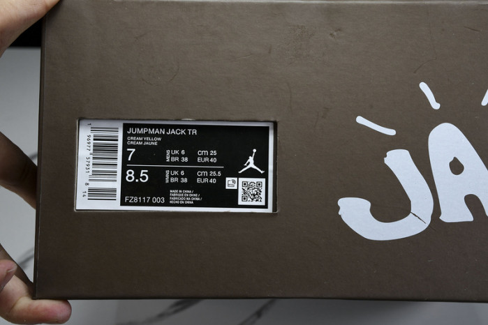 RAVIS SCOTT X JORDAN CUT THE CHECK FZ8117 003