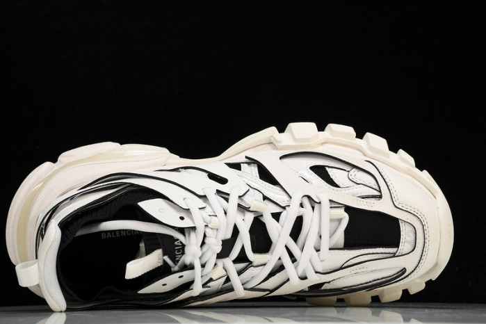 BLEN Track W3SKC-9010