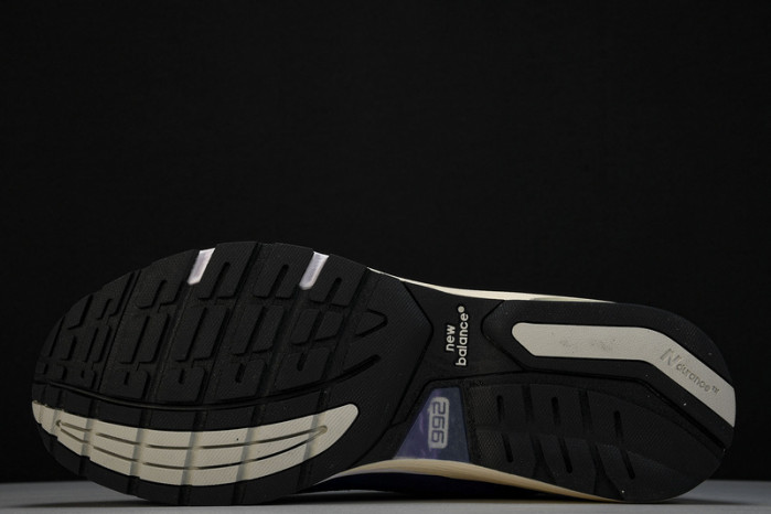New Balance M992AA