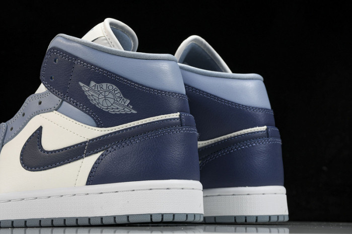 WMNS AIR JORDAN 1 MID BQ6472-140