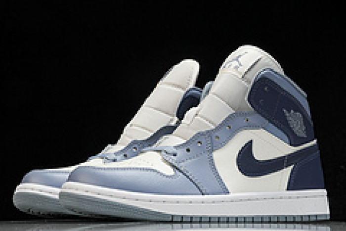 WMNS AIR JORDAN 1 MID BQ6472-140