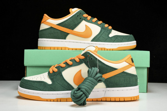 NK Dunk SB Low Pro“Legion Pine” 304292-383
