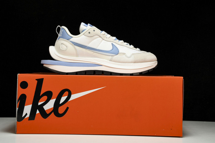 Sacai x Nk VaporWaffle 3.0 DD1875-112