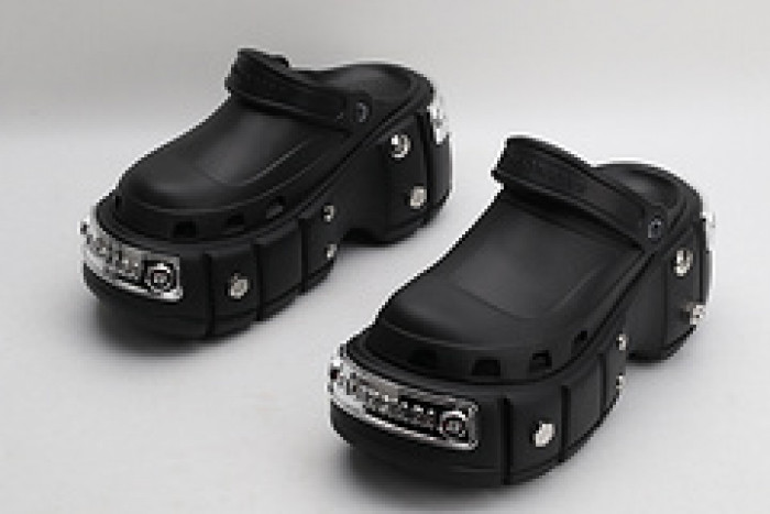 BLEN DESIGNER SLIPPERS