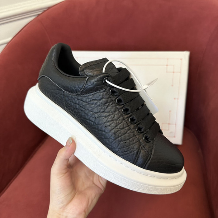 Alexander McQueen sneaker