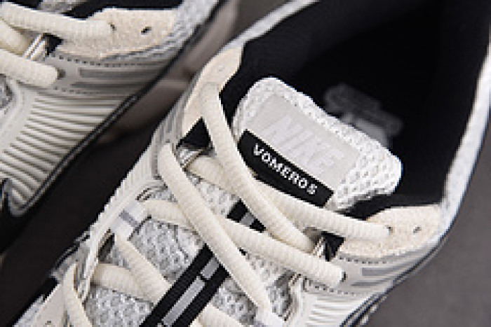 NK Air Zoom Vomero 5 Photon Dust Black HQ1182-001